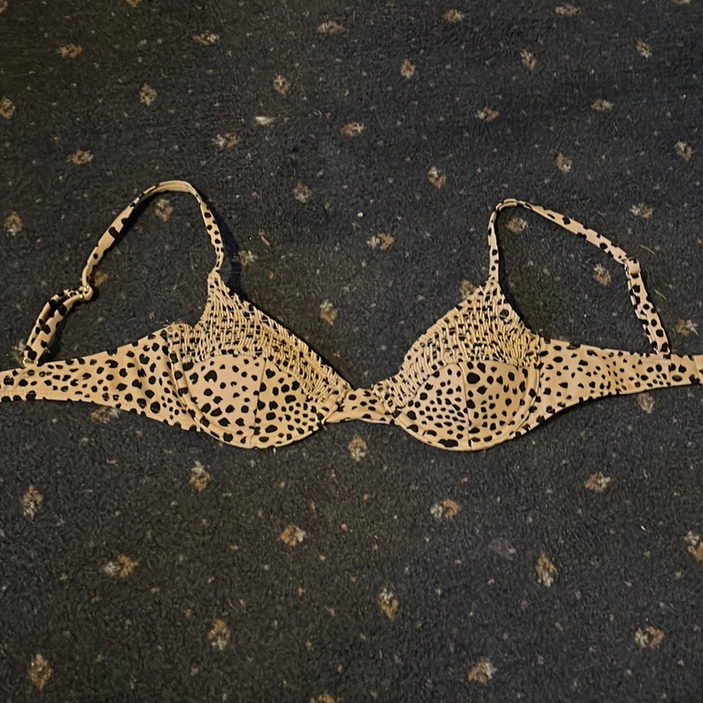 Cheetah print underwire bikini top